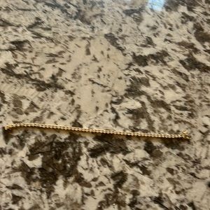 Tennis braclet. 7 inches